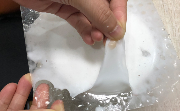 怎么清除還沒有固化的模具硅膠 ？